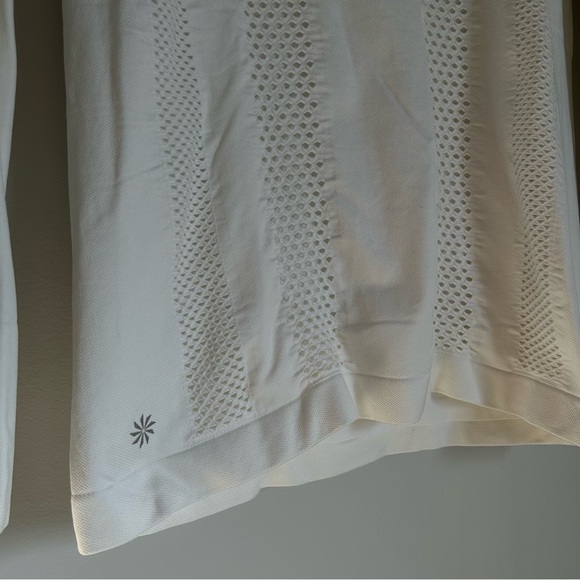 🩷ATHLETA DOUBLE LINED LONG SLEEVE BURPEE LASER CUT ATHLETIC WORKOUT SIZE MEDIUM - Picture 4 of 10